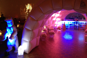 Iglu Zelt mit Icebar