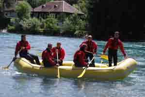 Das Team im Schlauchboot